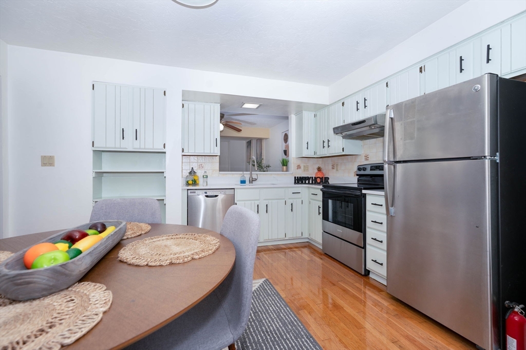 25 Church St # 2