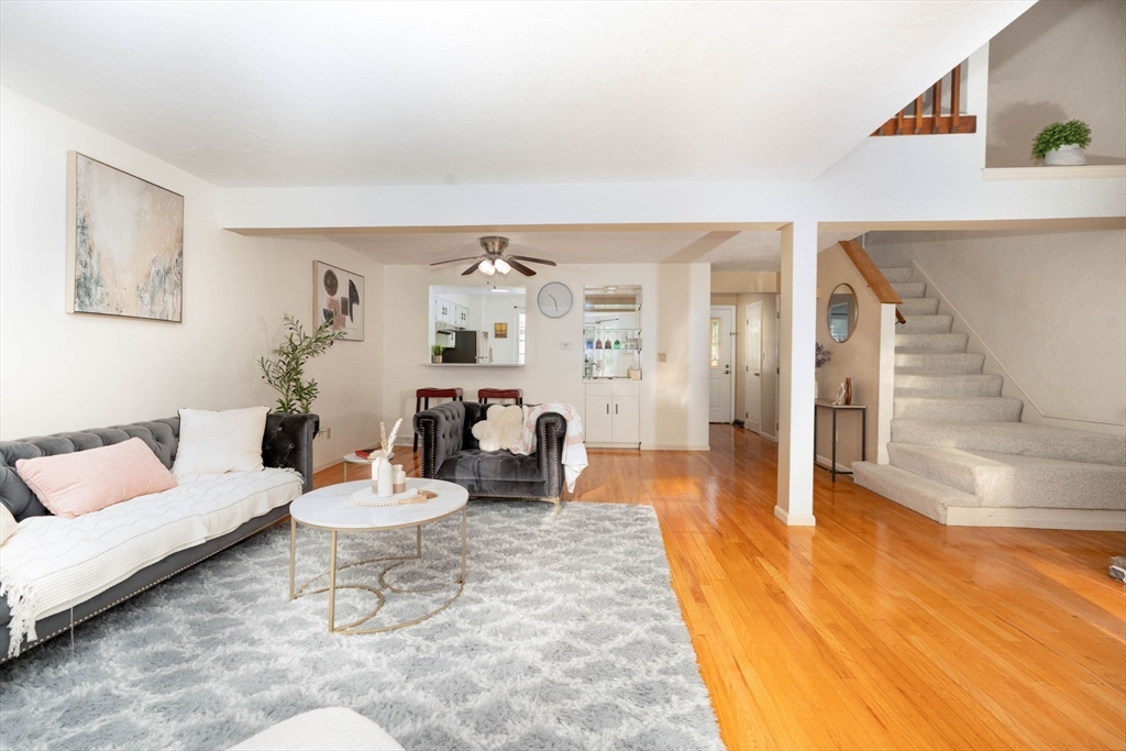 25 Church St # 2