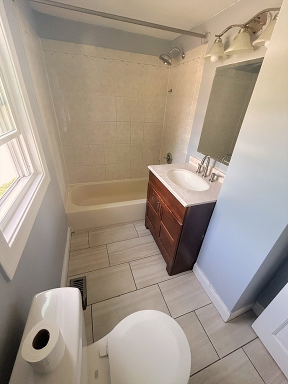 55 Cushing Ave # 1