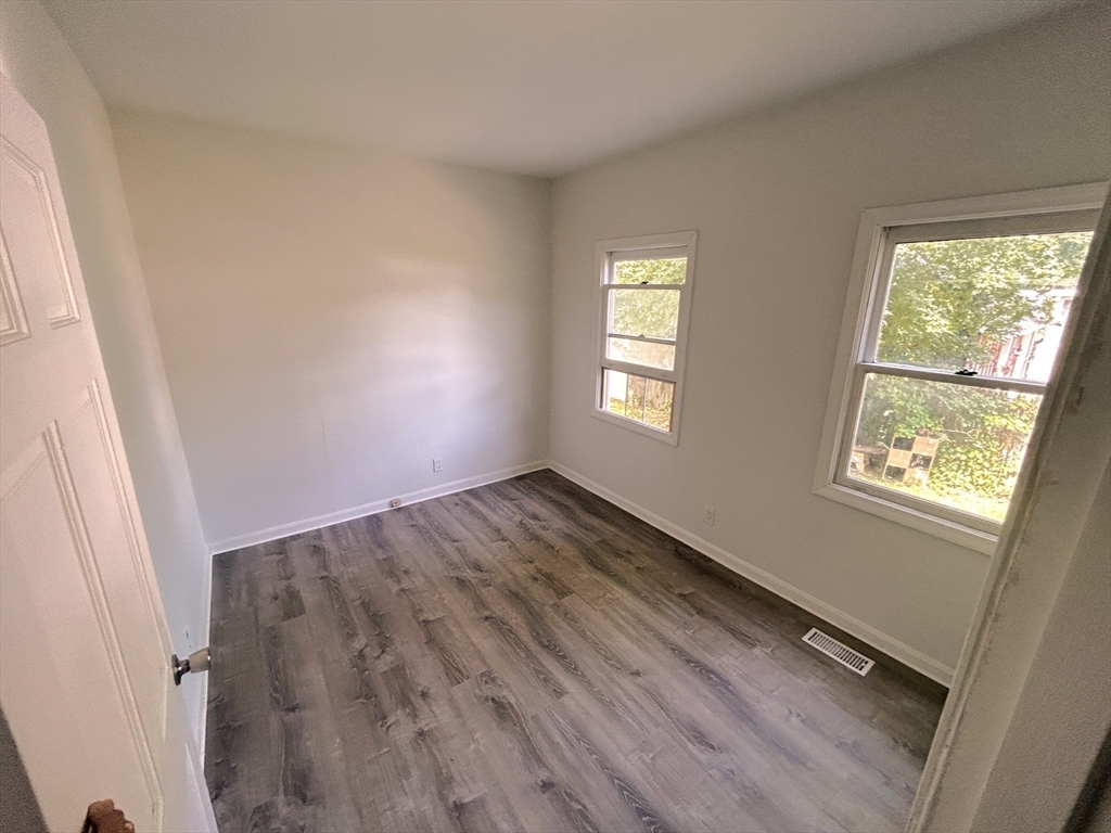 55 Cushing Ave # 1
