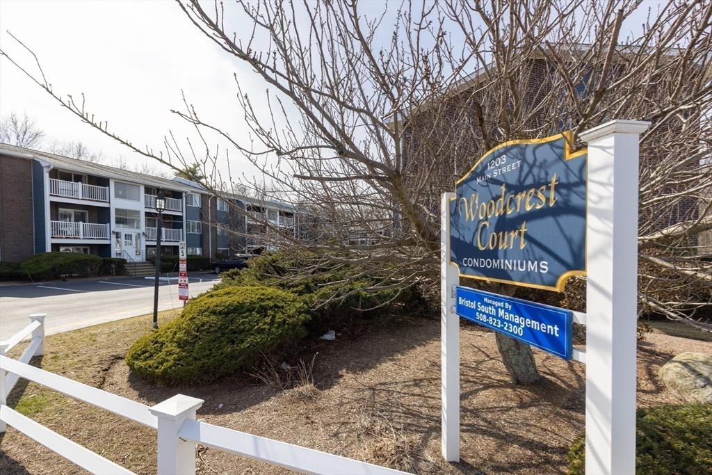 4 Woodcrest Ct # 5
