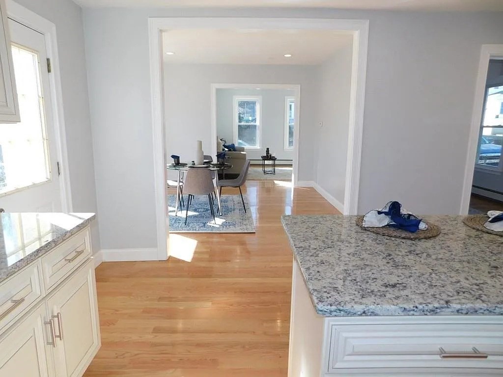 15 Phillips St
