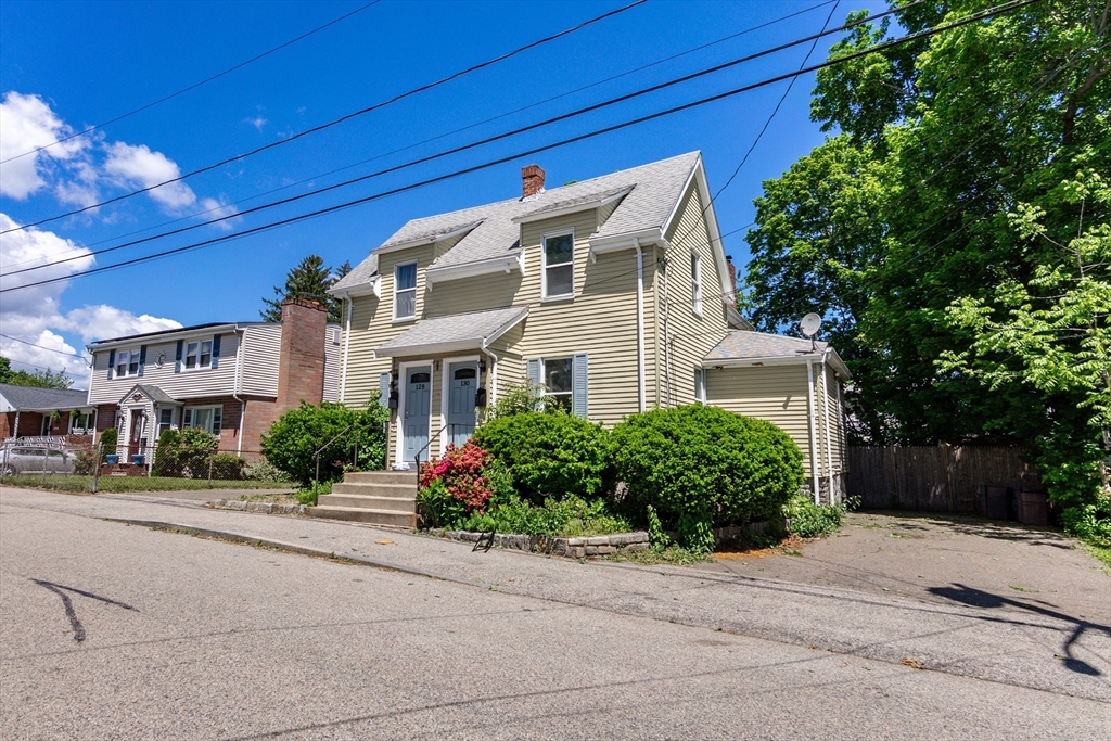 128/130 S Walnut St