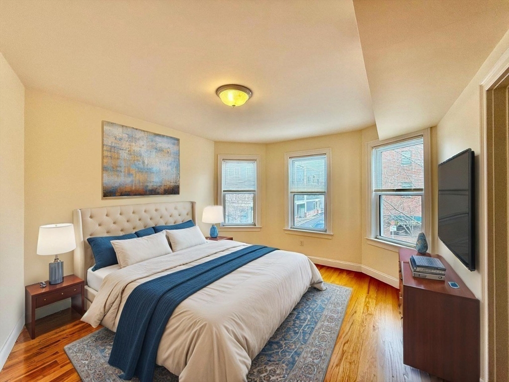 724 Cambridge St Unit: 2