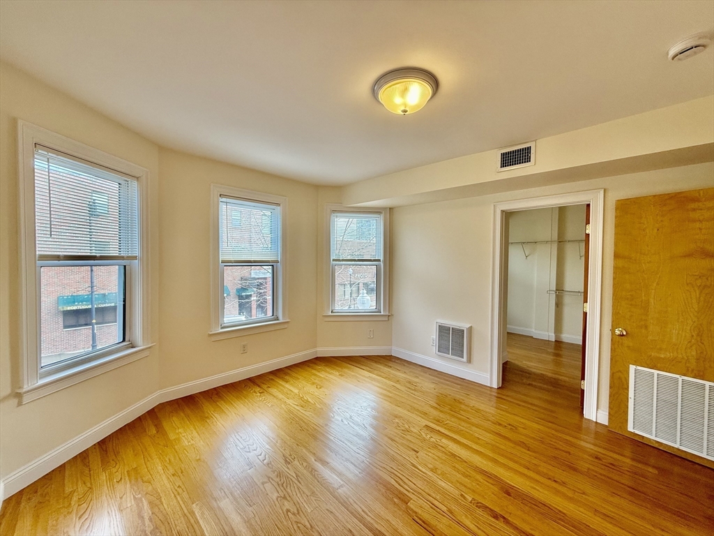 724 Cambridge St Unit: 2