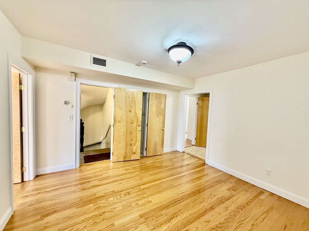 724 Cambridge St Unit: 2