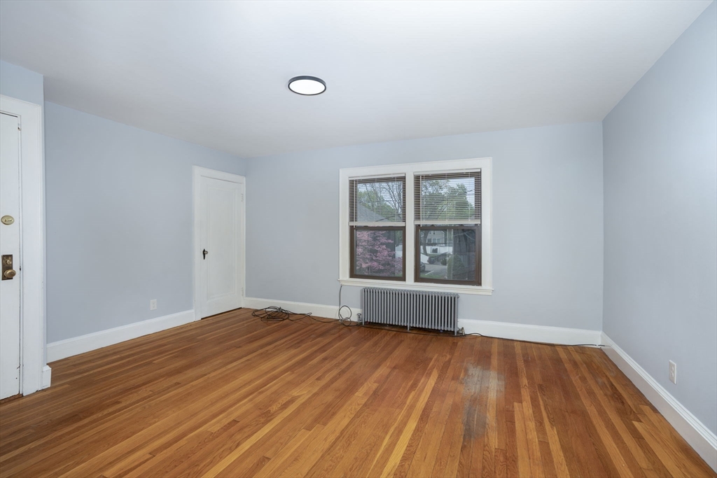 4 Weston Ave # 3