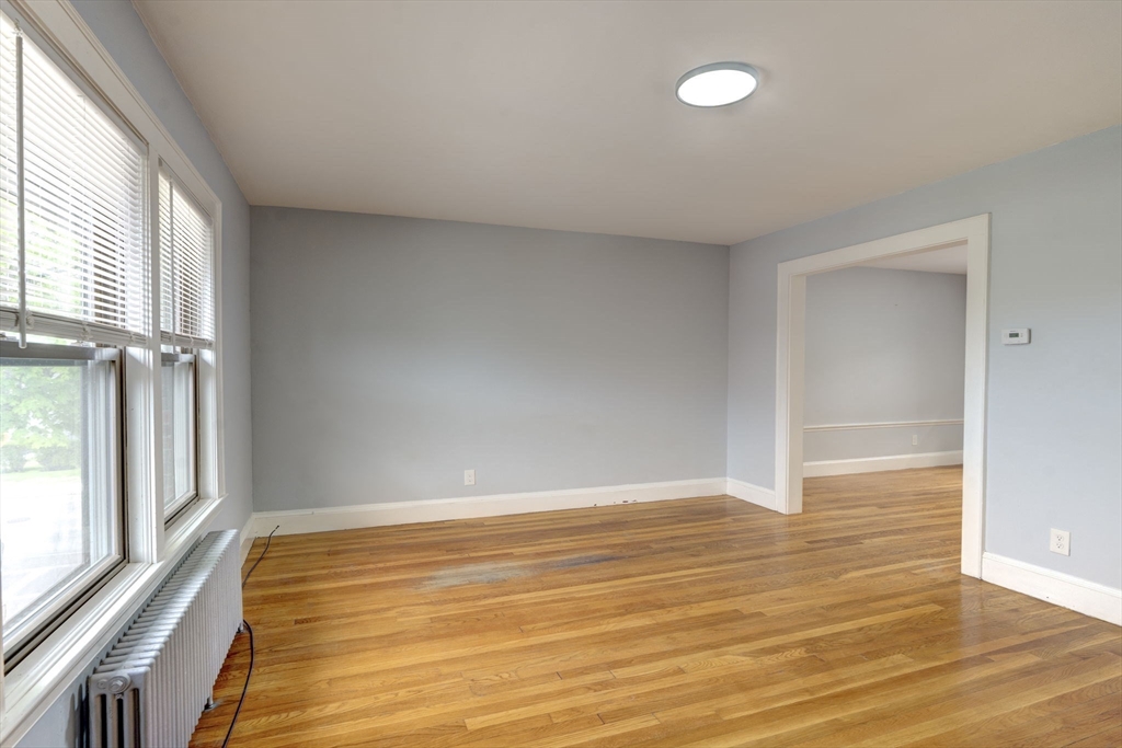 4 Weston Ave # 3