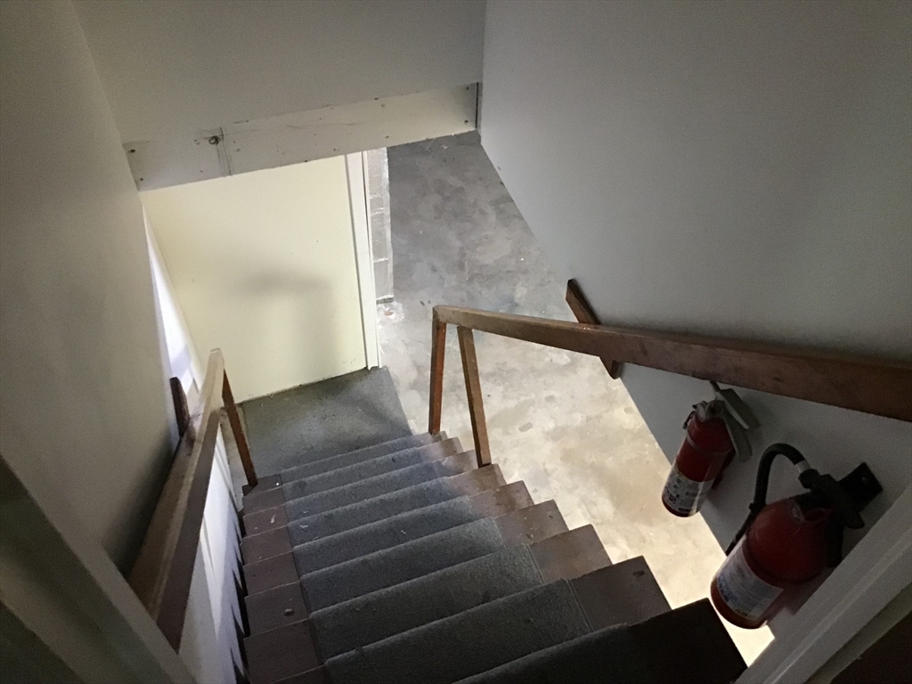 23 White Horse Rd