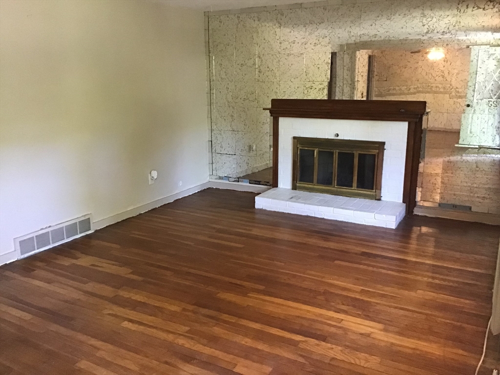 23 White Horse Rd