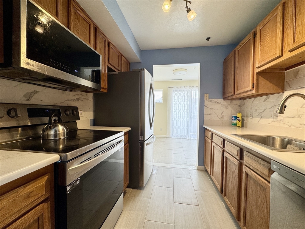 200 Falls Blvd # G302