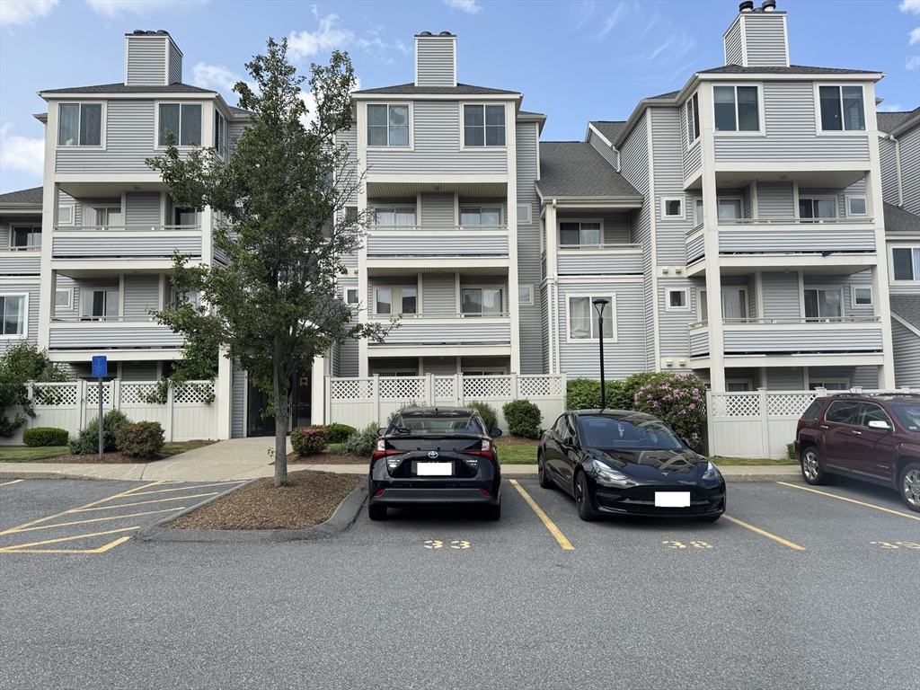 200 Falls Blvd # G302
