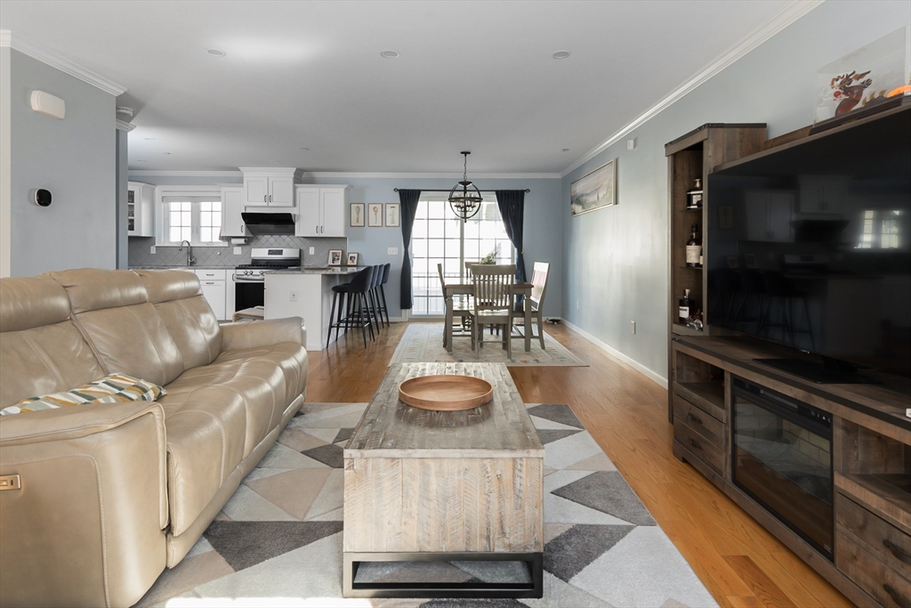 27 Mill St # B