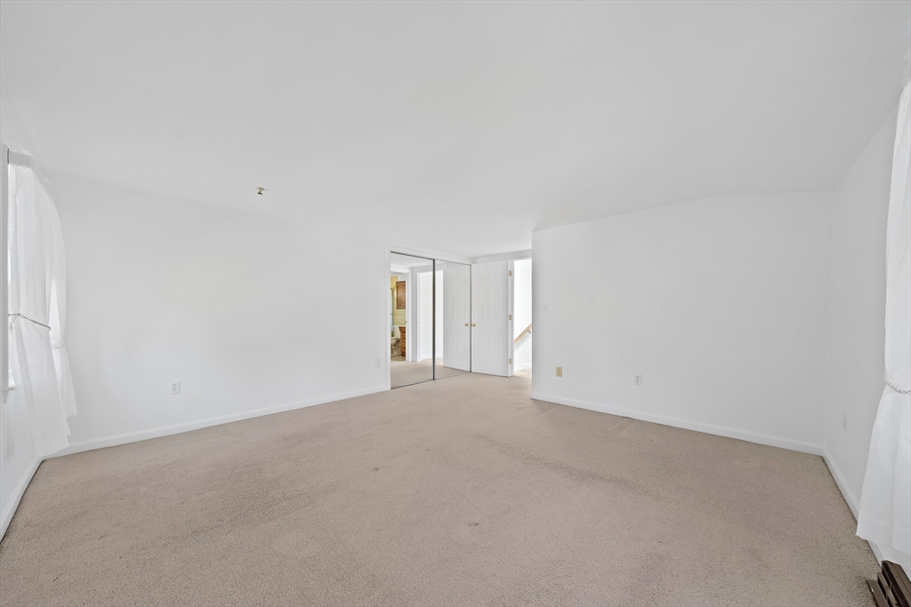2 Winstead Rd