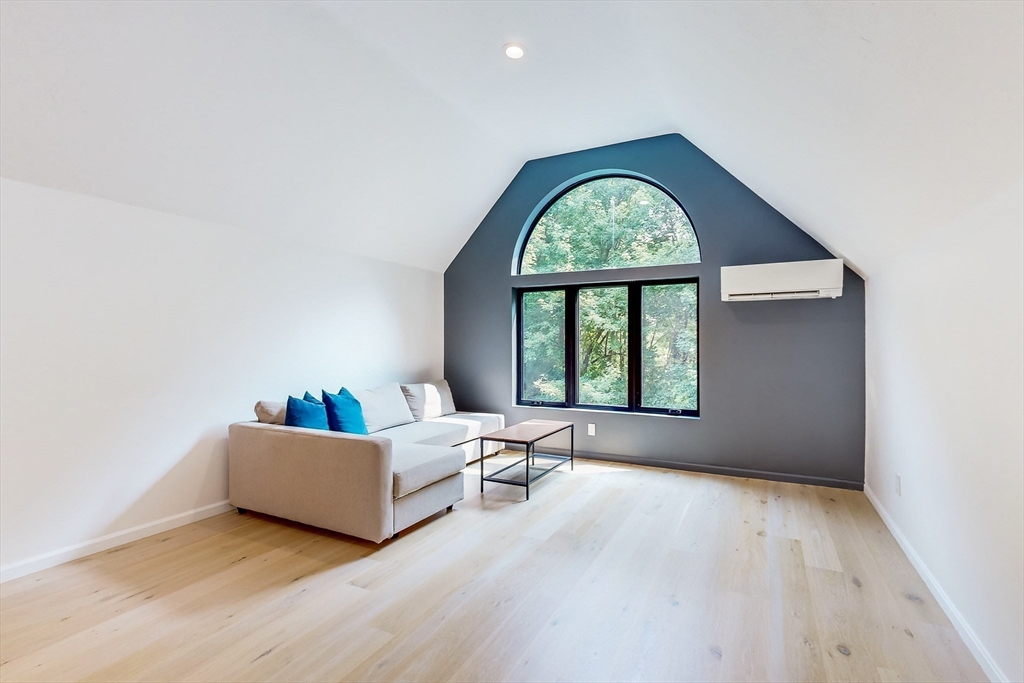 32 Garvey Rd