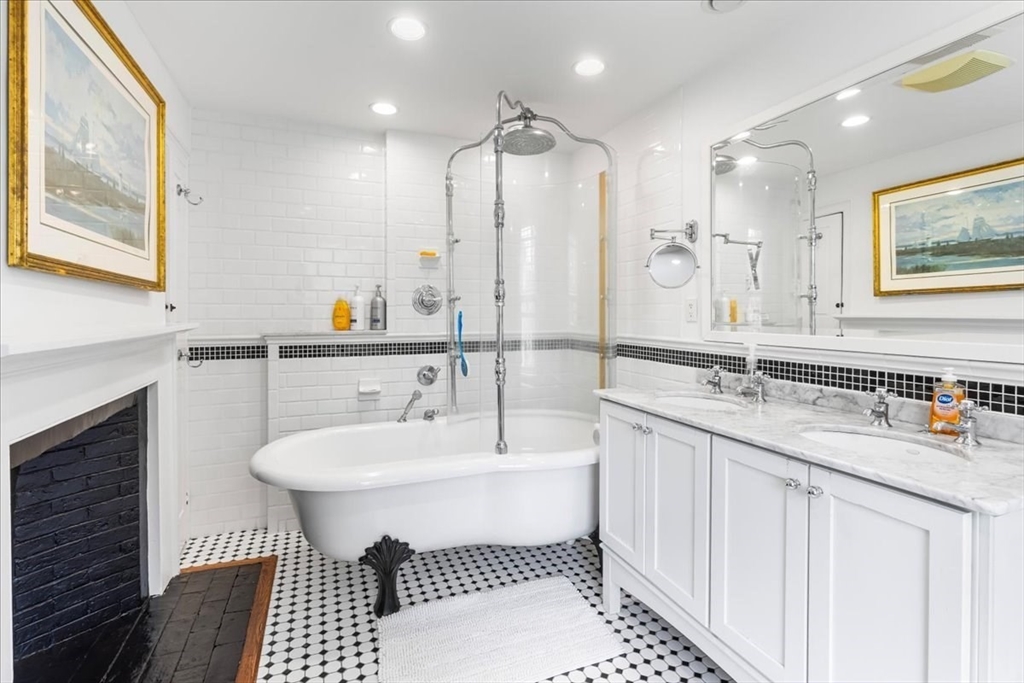 113 Ashland St