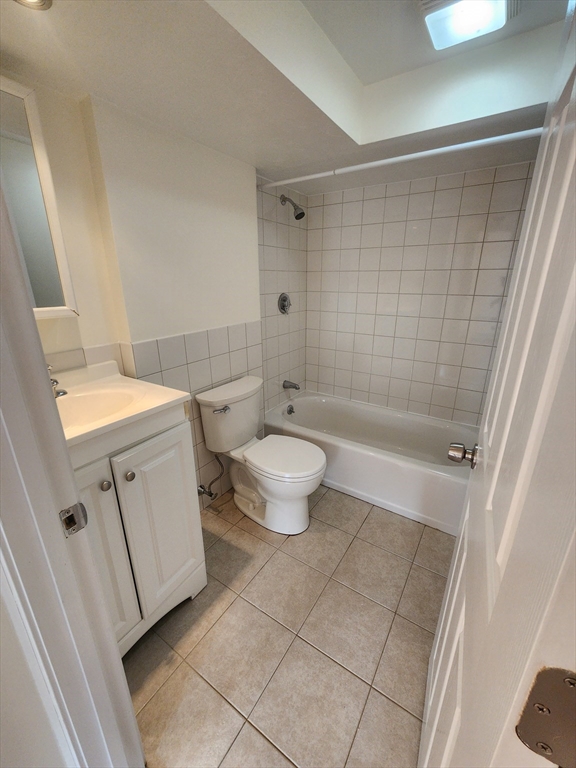 20 Miller St # 2