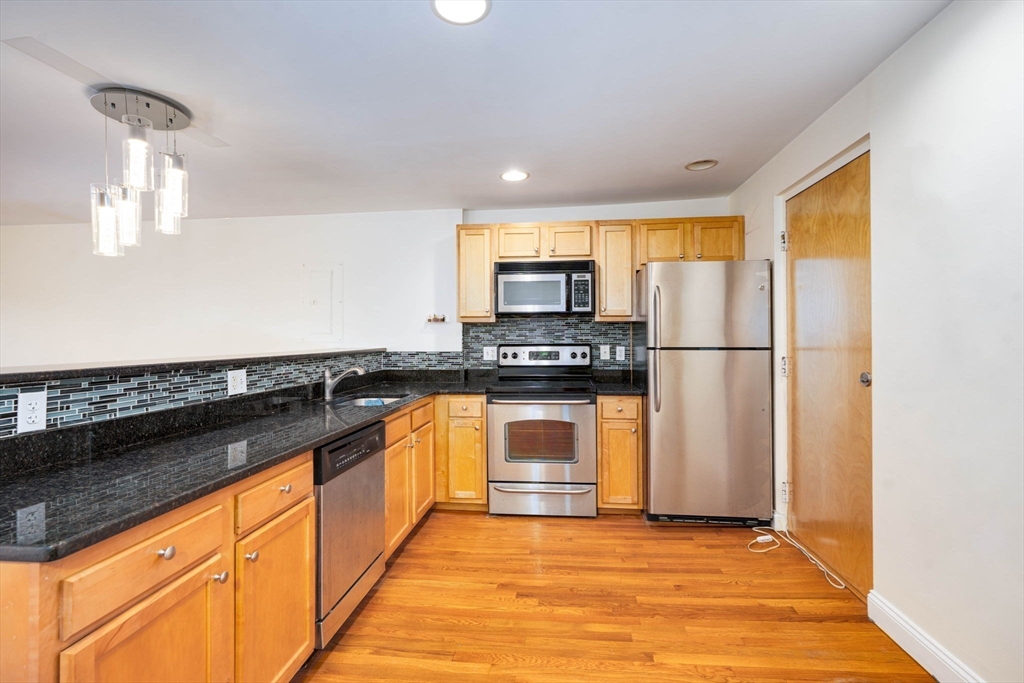 44 Lafayette Ave # 507
