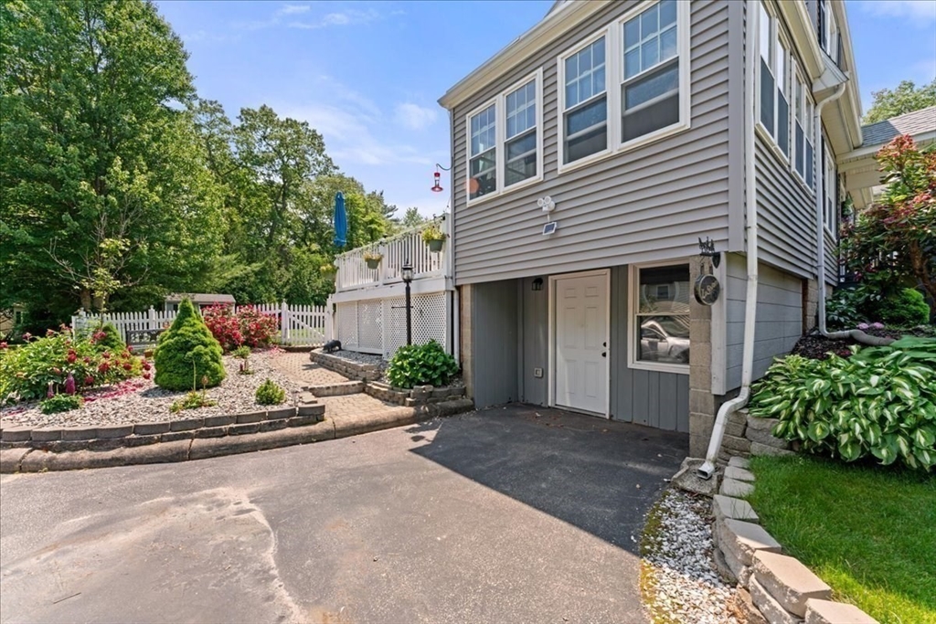 74 Rice Ave