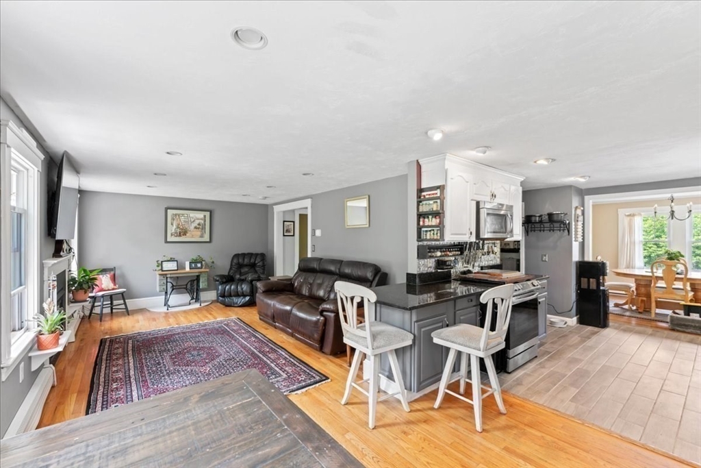 74 Rice Ave