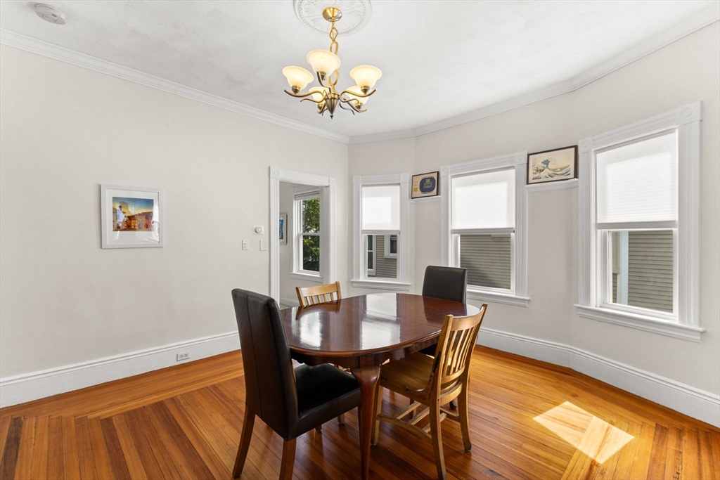 202 Rochambeau Ave # 2