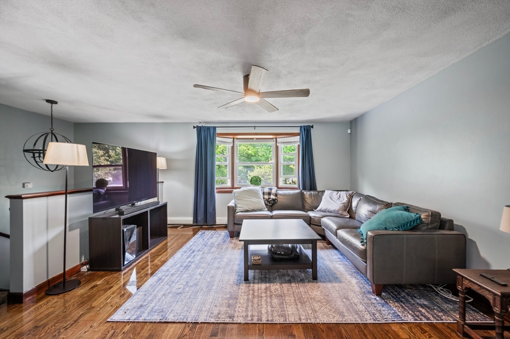 146 Field St