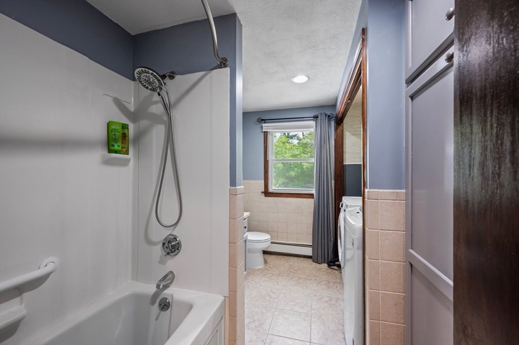 146 Field St