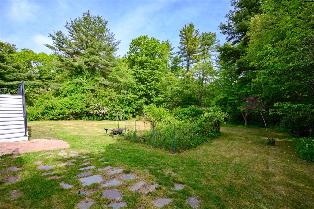 146 Field St