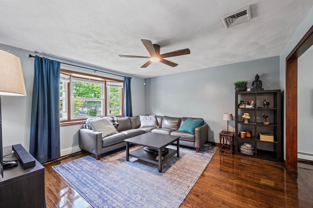 146 Field St