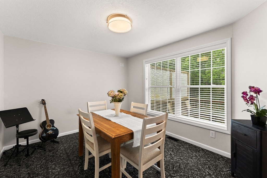 48 Finch Rd # 2