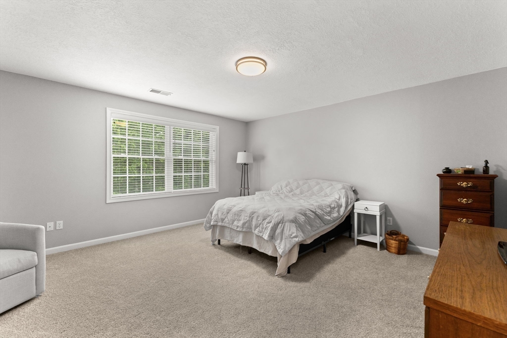 48 Finch Rd # 2