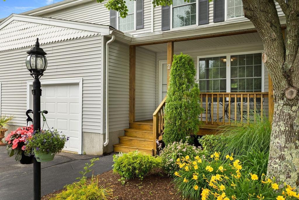 48 Finch Rd # 2