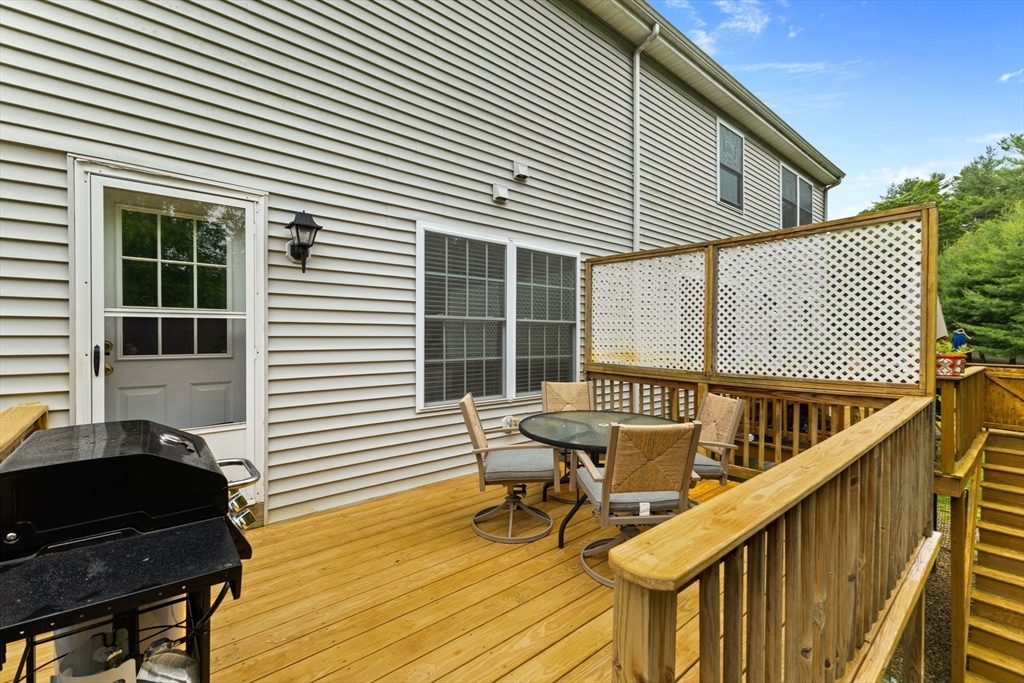48 Finch Rd # 2