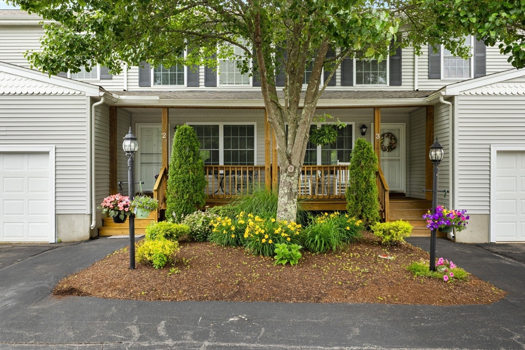 48 Finch Rd # 2