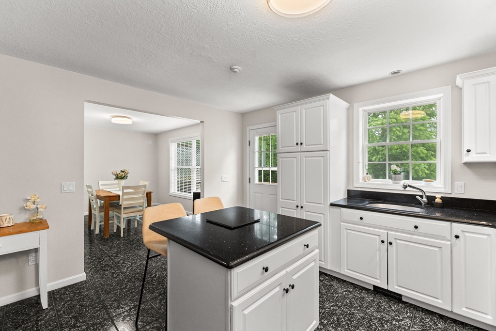 48 Finch Rd # 2