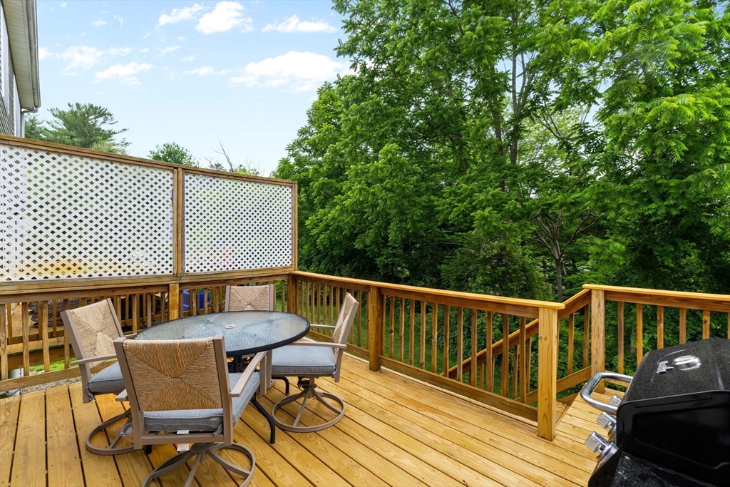 48 Finch Rd # 2