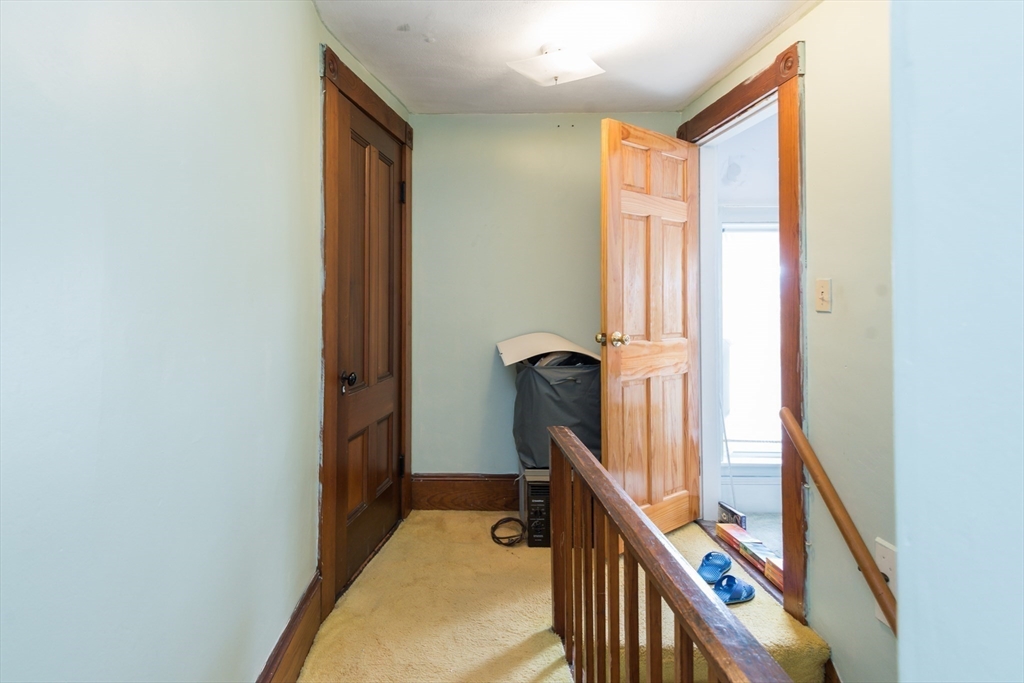98 Safford St