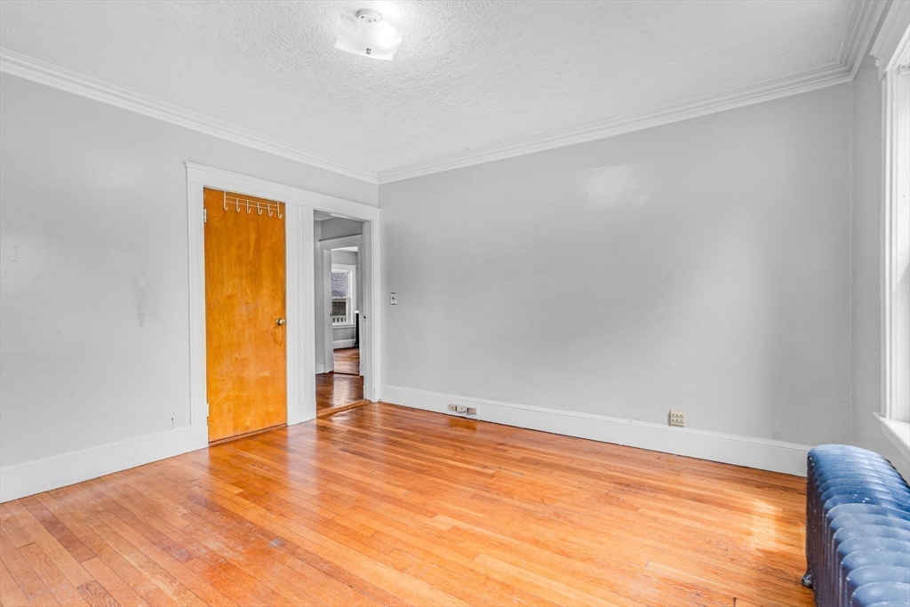 127-129 Blue Hills Pkwy