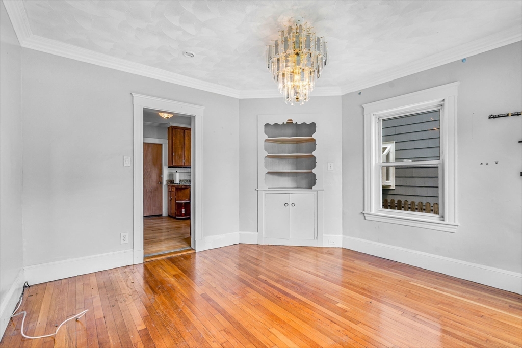 127-129 Blue Hills Pkwy