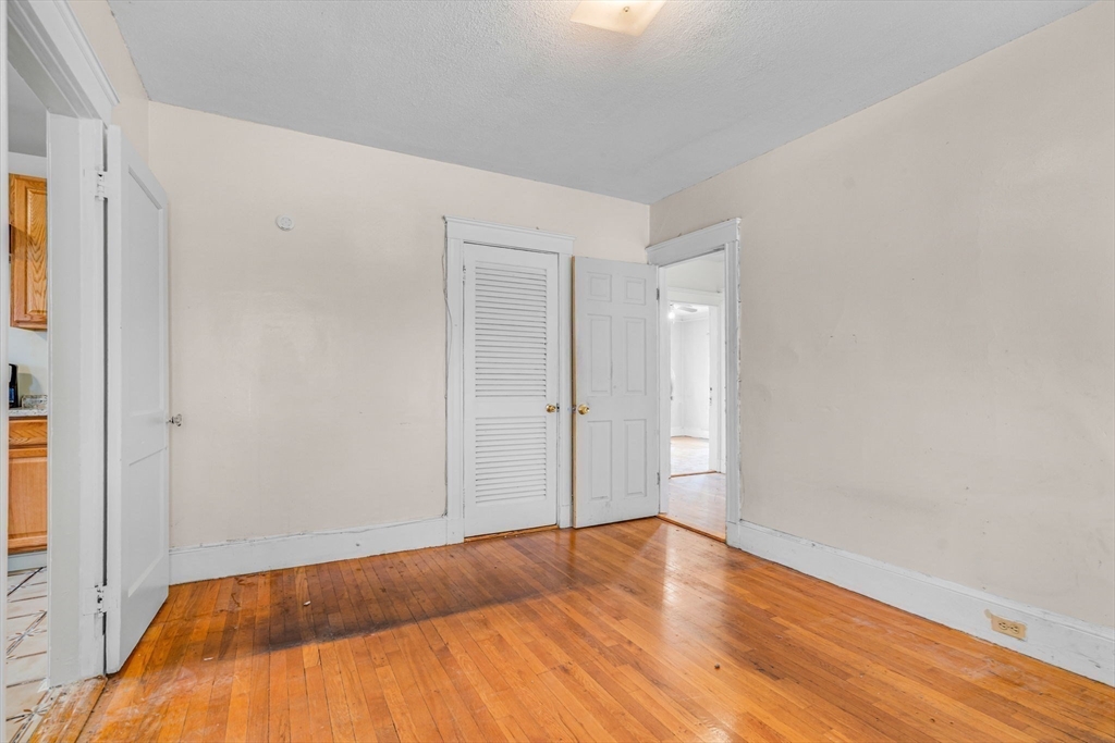 127-129 Blue Hills Pkwy