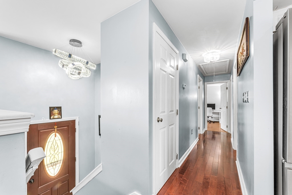 23 Clifton Ave