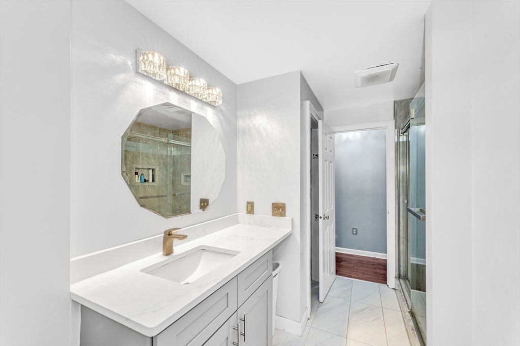 23 Clifton Ave