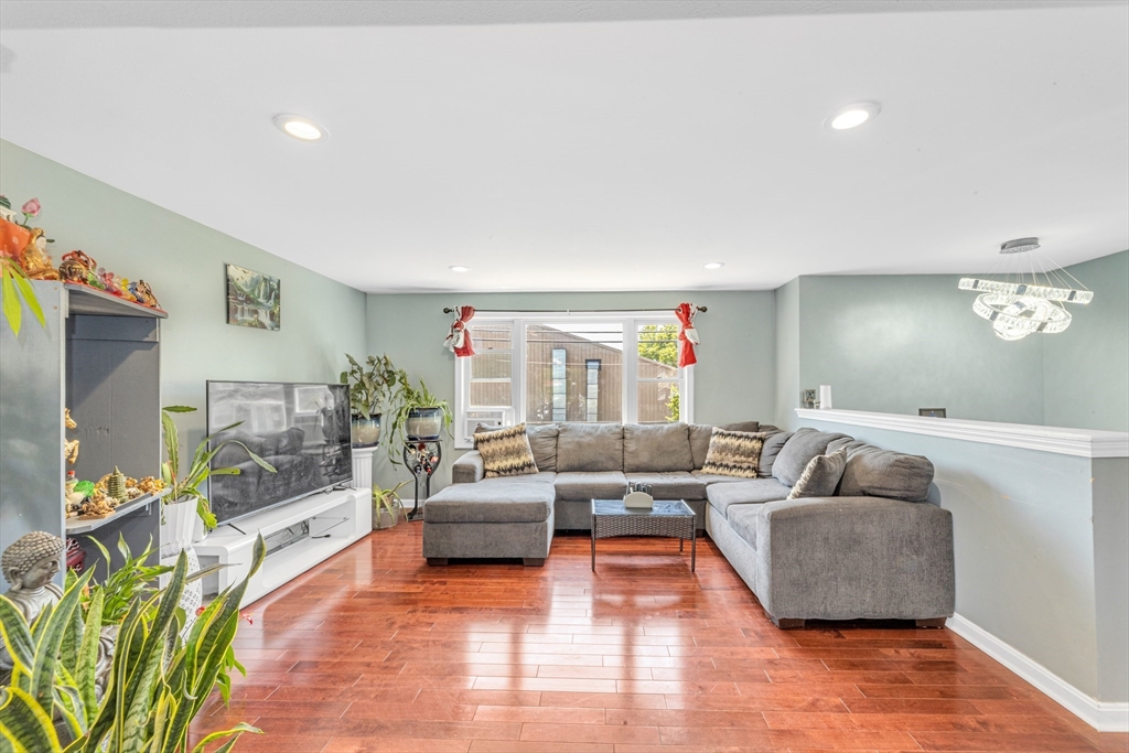 23 Clifton Ave