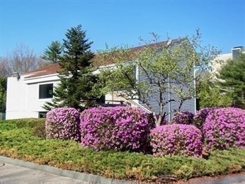 121 Tall Oaks Dr # F