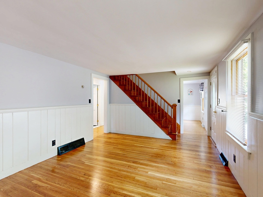 8 Shepard Ave