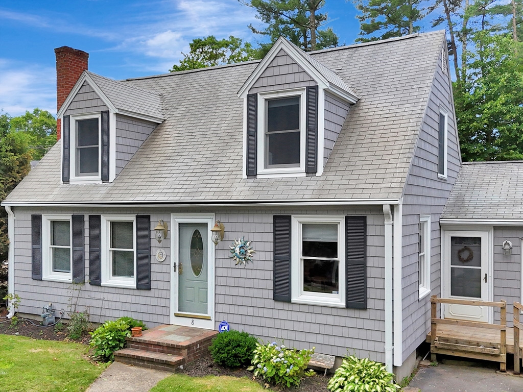 8 Shepard Ave
