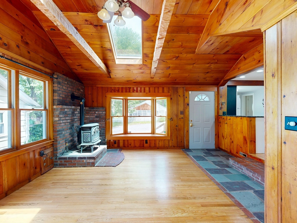 8 Shepard Ave