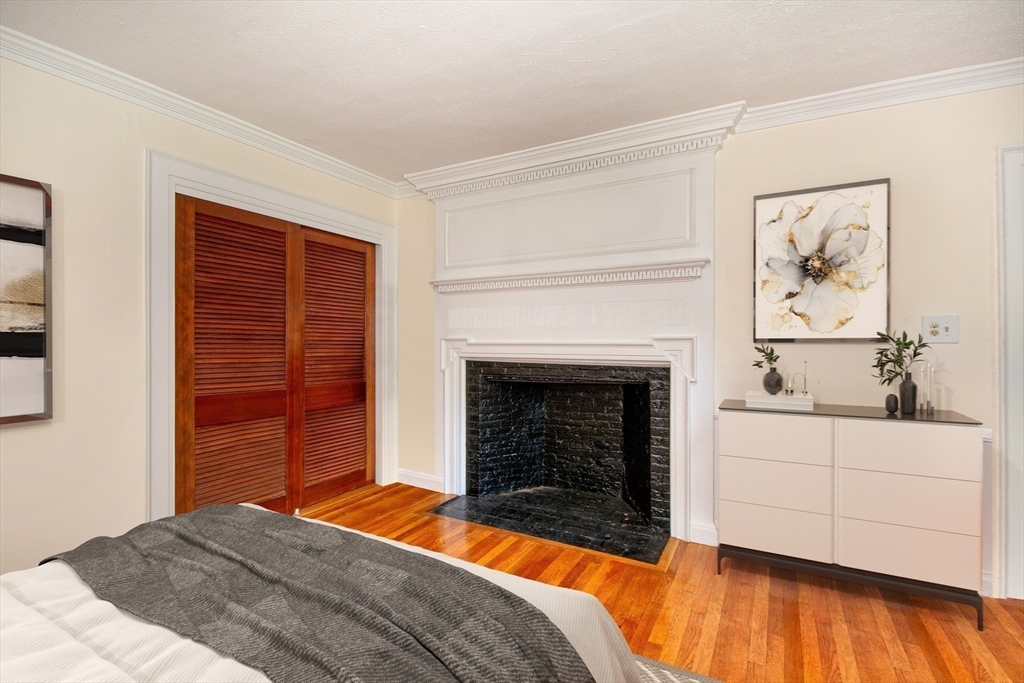 120 Randolph St