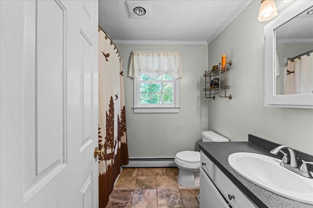 19 Forest Road