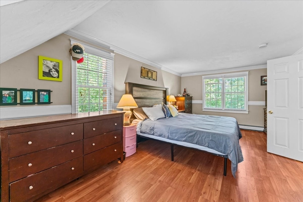 19 Forest Road
